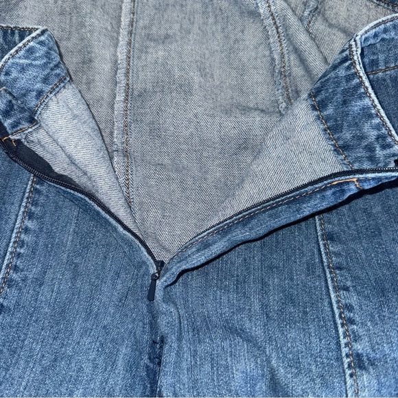 Venezia Women’s Size 22 42x22 Denim Flared Skirt 100% Cotton Med Wash Side Zip - Picture 5 of 7